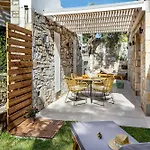 Stone House Maria *