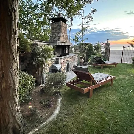 Casa vacanze Stone House Maria Skála Marión